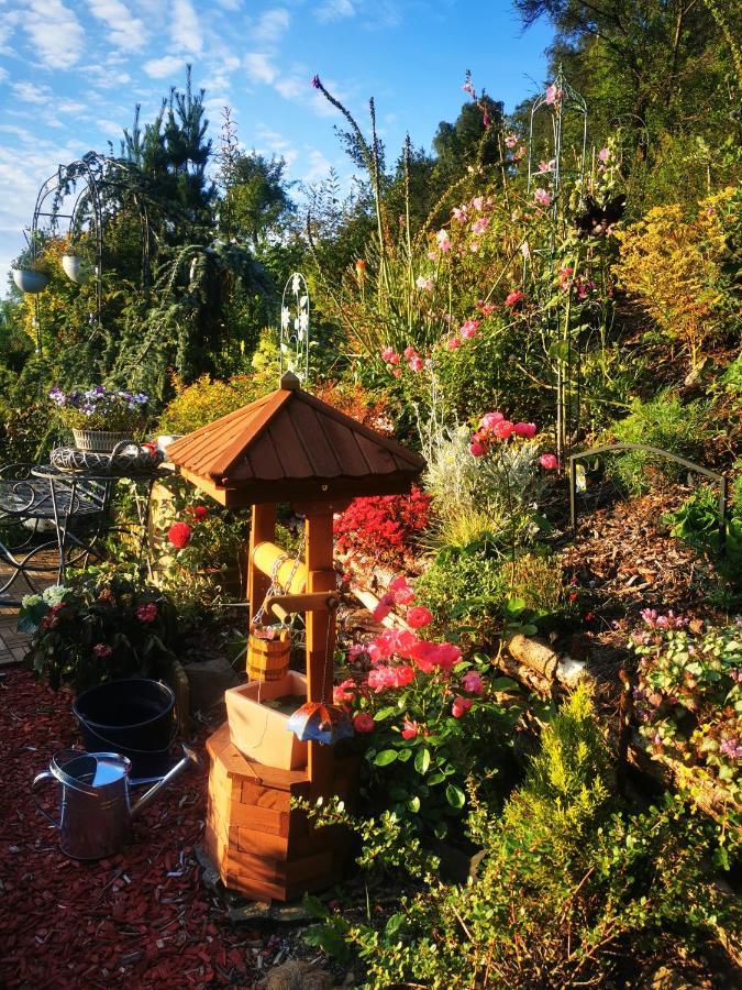Ferienhaus Mit Riesen Garten, Drei Terrassen, Toller Aussicht Am Waldrand, Auch Als Monteur-Wohnung Hemer Exterior photo
